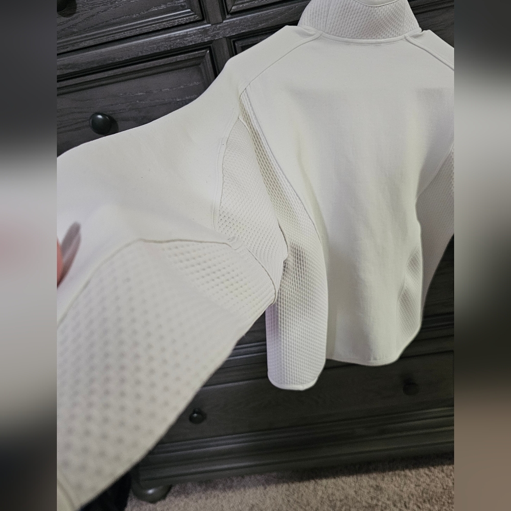 Lululemon Pullover - image 5